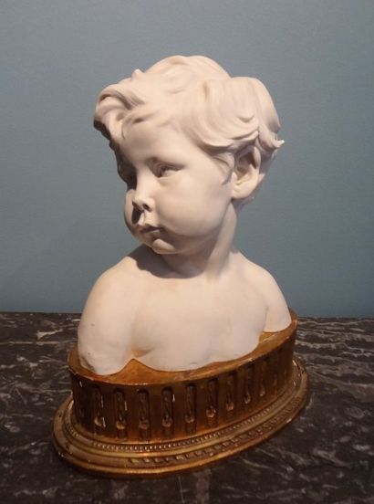 D'après Jules DALOU (1838-1902) Portrait d'un jeune enfant en buste. 

Epreuve en...