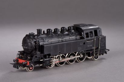 null MARKLIN : loco-tender, noire, 141 – TT 800.