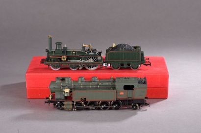 null RIVAROSSI – JOUEF : locomotive PLM 19, verte et tender à 2 essieux.

Loco-tender...