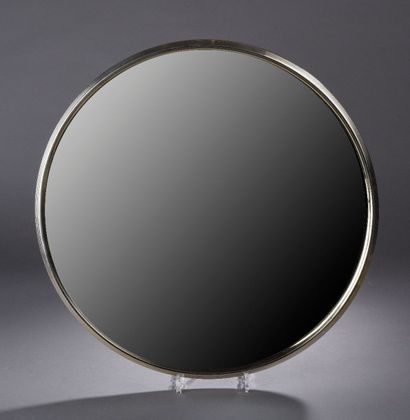 null ODIOT

Un grand miroir de salle de bain en argent doré (1er titre, 950 ‰) de...