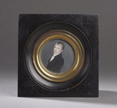 null CHALETTE


(Actif au début du XIXème siècle)


Portrait d’homme


Gouache


Diamètre...