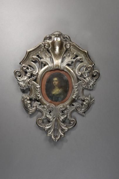 null Ecole FLAMANDE du XVIIème siècle


Portrait d’une femme portant des perles


Cuivre...