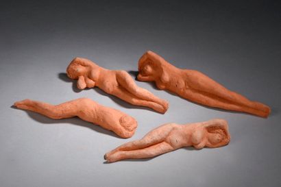 null Andrée CARABALONA (1916-2002)

Femmes allongées

Quatre sculptures en terre...