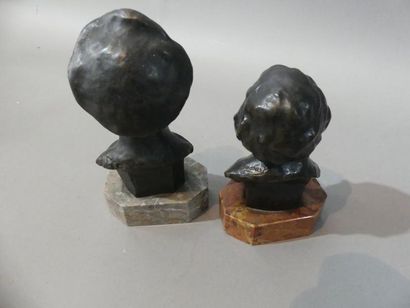 null Gustave DUSSART (1875-1952)

Bustes d'hommes

Deux bronzes à patine brune signés

H...