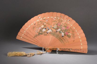 null Les grues, Japon, XIXe siècle

Eventail de type brisé en bois peint sur une...
