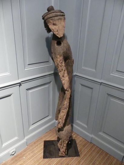 null Statue Mumuye en bois (NIGERIA)

Sur socle

H : 156 cm