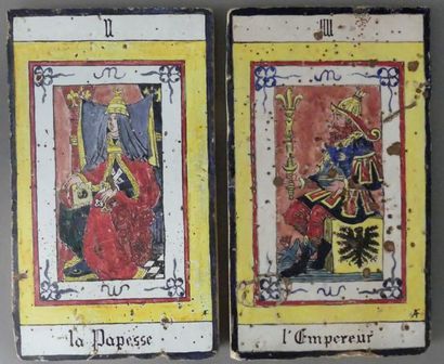 null Jeu de tarot comportant 21 lames en céramique