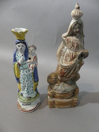 null Lot de deux vierges : 

- Vierge d'accouché en faience polychrome. XIXè siècle....