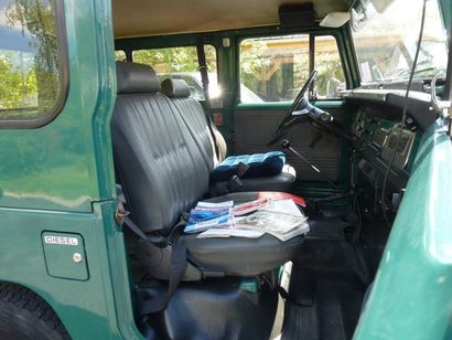 null TOYOTA Land Cruiser BJ40 - 1979
Première main, française d’origine, carnets...