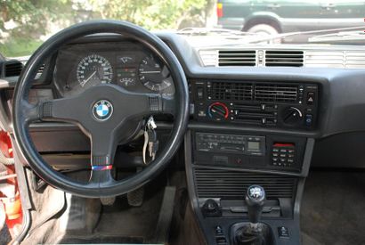 null BMW 635 CSI Pack carrosserie M usine – 1986
Pack carrosserie M usine. Rouge...