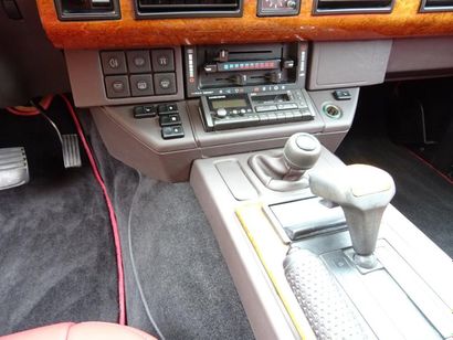 null LAND ROVER Range Rover 4.2 VOGUE LSE - 1992
Véhicule restauré, peinture neuve...