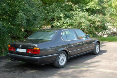 null BMW 750 IAL V12 - 1989
Châssis long, toutes options. Noir métallisé, sellerie...
