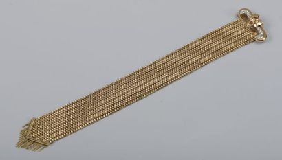null Bracelet ruban en or jaune 18K 750‰ à maille tissé, fermant par un bandeau basculant...