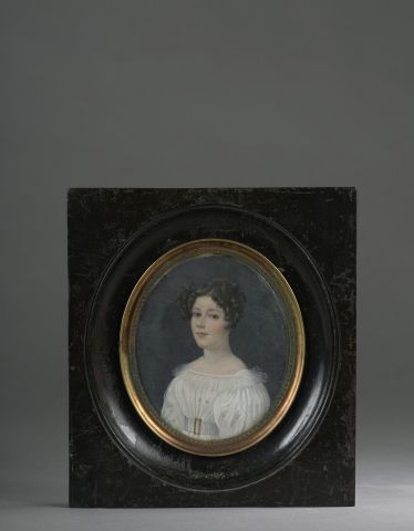 null BONNEVAL (XIXe siècle)
Portrait de jeune fille
Miniature signée et datée 1830...