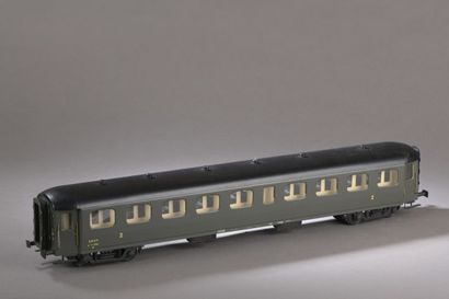null GUILLERMET : Voiture 2ème classe SNCF NORD à 2 boggies. L. 52 cm