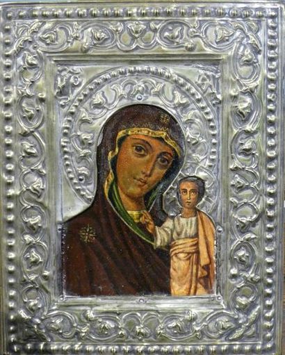 null Lot comprenant :
- Icône représentant la Vierge et l'enfant, Huile sur bois,...