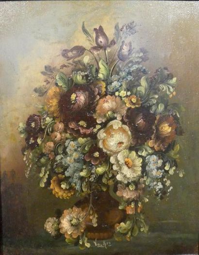 null Lot comprenant :
- Ecole Française du XIXème siècle
Bouquets de fleurs
Huile...