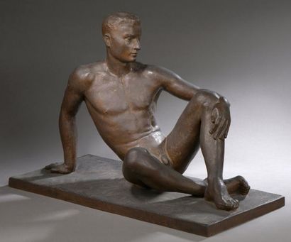 PIERRE BOURET (1897-1972) ATHLETE AU REPOS, 1938
Épreuve en bronze à patine brune...