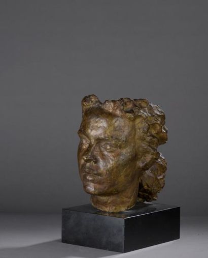 René ICHE (1897-1954)
Tête de jeune femme
Bronze...