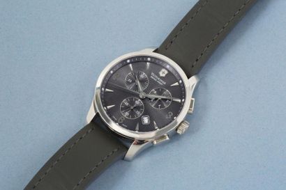 null VICTORINOX - Montre chronographe de poignet
pour homme en acier, de forme ronde,...