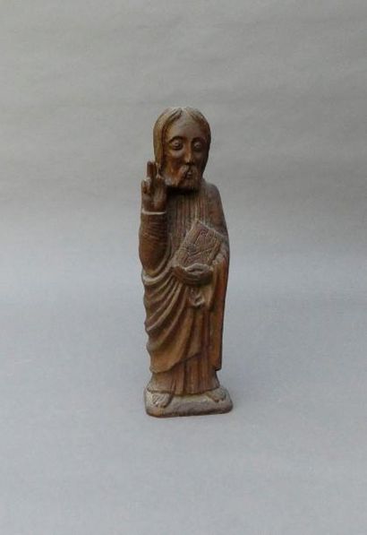 null Sculpture en chêne représentant un christ de style Roman.
H. 41 cm
(Manques)
(Ref...