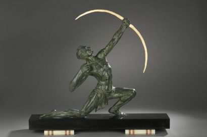 null Ecole du Xxè siècle
Héraclès 
sculpture en bronze à patine verte et imitation...