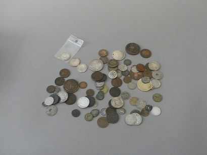 null Lot de pièces et monnaies anciennes et modernes