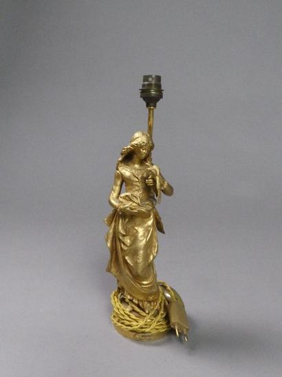 null D'après Auguste MOREAU
Charmeuse 
Epreuve en bronze doré, monté en lampe, signé
Haut....
