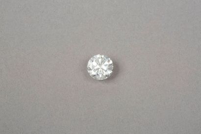 null Diamant sur papier pesant 3,50 carat.


Certificat LFG n°335802 du 28/03/2018...