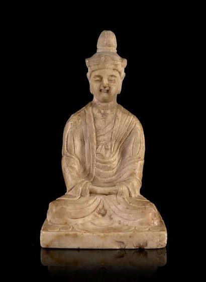 null STATUETTE DE BODHISATTVA EN MARBRE BLANC, Chine, dynastie Yuan (1279-1368) 
Représenté...