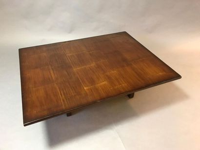 null TRAVAIL FRANCAIS 
Table basse
En placage de bois de bambou
35,5 x 130 x 100...