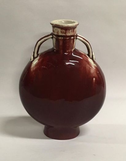null CHINE
Vase en porcelaine sang de bœuf
Fin du XIXème siècle