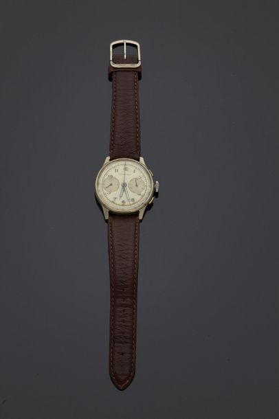 null NICOLET WATCH


Montre chronographe en acier.1960 de forme ronde cadran crème,...