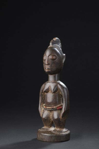 null STATUETTE IBEJI YOROUBA, Nigeria


Bois dur à patine brun rouge, pigments bleus,...