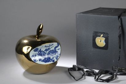 LI LIHONG (1974) 
Apple China, 2008 
Céramique...