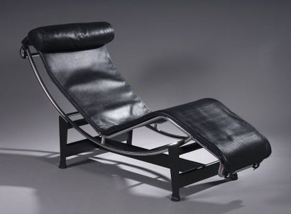 null LE CORBUSIER & CASSINA (édité par) 


CHAISE LONGUE modèle “LC 4”.


Piètement...