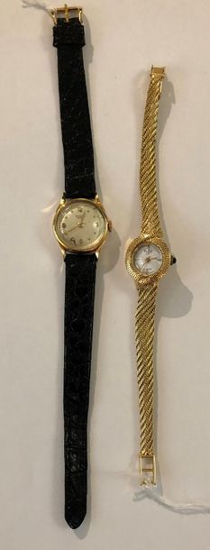 null Deux montres en or jaune de marque FRED et UNIVERSAL
Poids brut : 28 g
