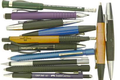 null *FABER-CASTELL
Lot de plus de 50 stylos billes, mines et rollers, comprenant...