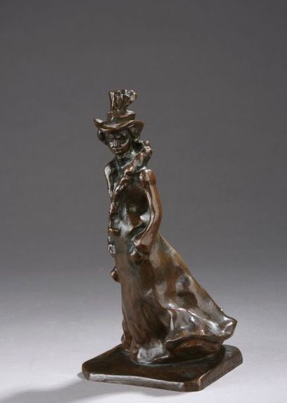 null Louis DEJEAN (1872-1953)


Élégante au chapeau


Bronze à patine brun clair....