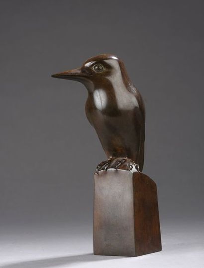 null François GALOYER (1944)


Martin-pêcheur


Épreuve en bronze patine brun clair.


Signé...