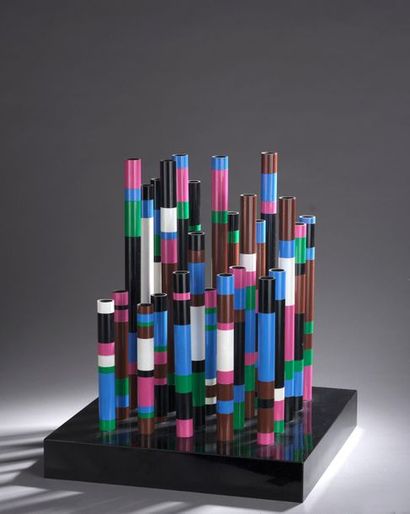 null Guy de ROUGEMONT (né en 1935)


Sculpture de table, 1973


25 tubes en plastique...