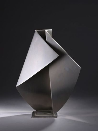 null Terry HAASS ( 1923-2016)


Moine à l’écoute, 1996


Sculpture en acier monogrammé...