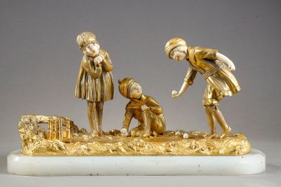  Demeter CHIPARUS (1886-1947). Enfants jouant aux quilles. Sculpture chryséléphantine... Gazette Drouot
