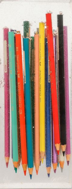  ARMAN (1928-2005). Arman’s paintingbox - 1970. Accumulation de crayons de couleur... Gazette Drouot