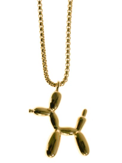 Jeff KOONS (né en 1955), d'après Balloon dog Pendentif en métal doré et sa chaine... Gazette Drouot
