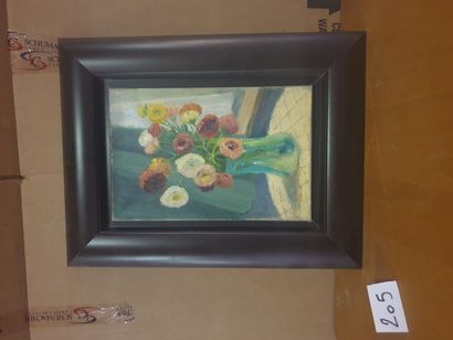 null Raphael DROUART. 1894/1972

Bouquet de fleurs dans un vase vert.

Huile sur...