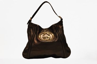 null GUCCI : 40cm bag in brown iridescent leather, shoulder straps, magnetic snap...
