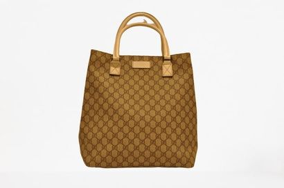 null GUCCI : 30cm tote bag, in beige coated canvas and aged ecru leather, double...