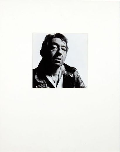 null Serge GAINSBOURG, trois portraits différents : de face, de trois quart et de...