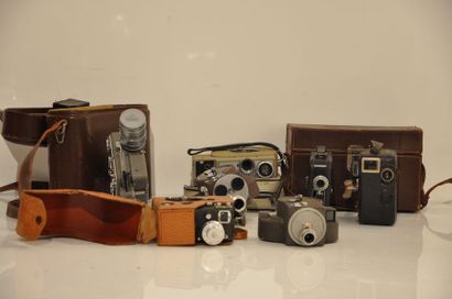 null Cinéma. Ensemble de sept caméras de diverse marques, en l'état : Kodak, Agfa,...